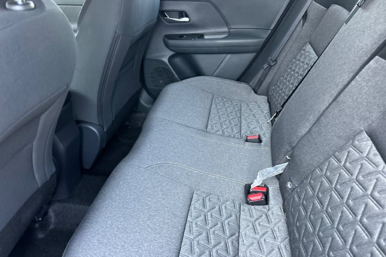 2026 Nissan Kicks SV 9