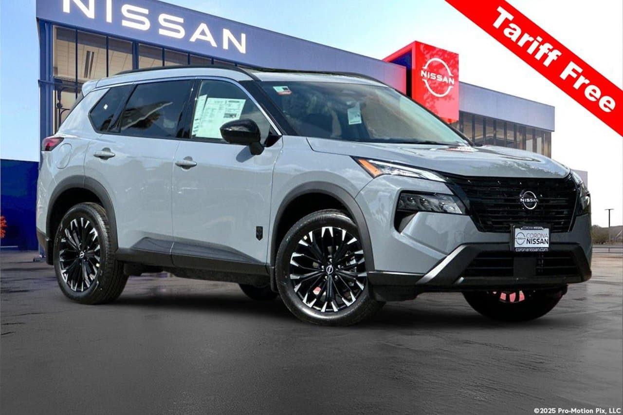 2026 Nissan Rogue Dark Armor 1