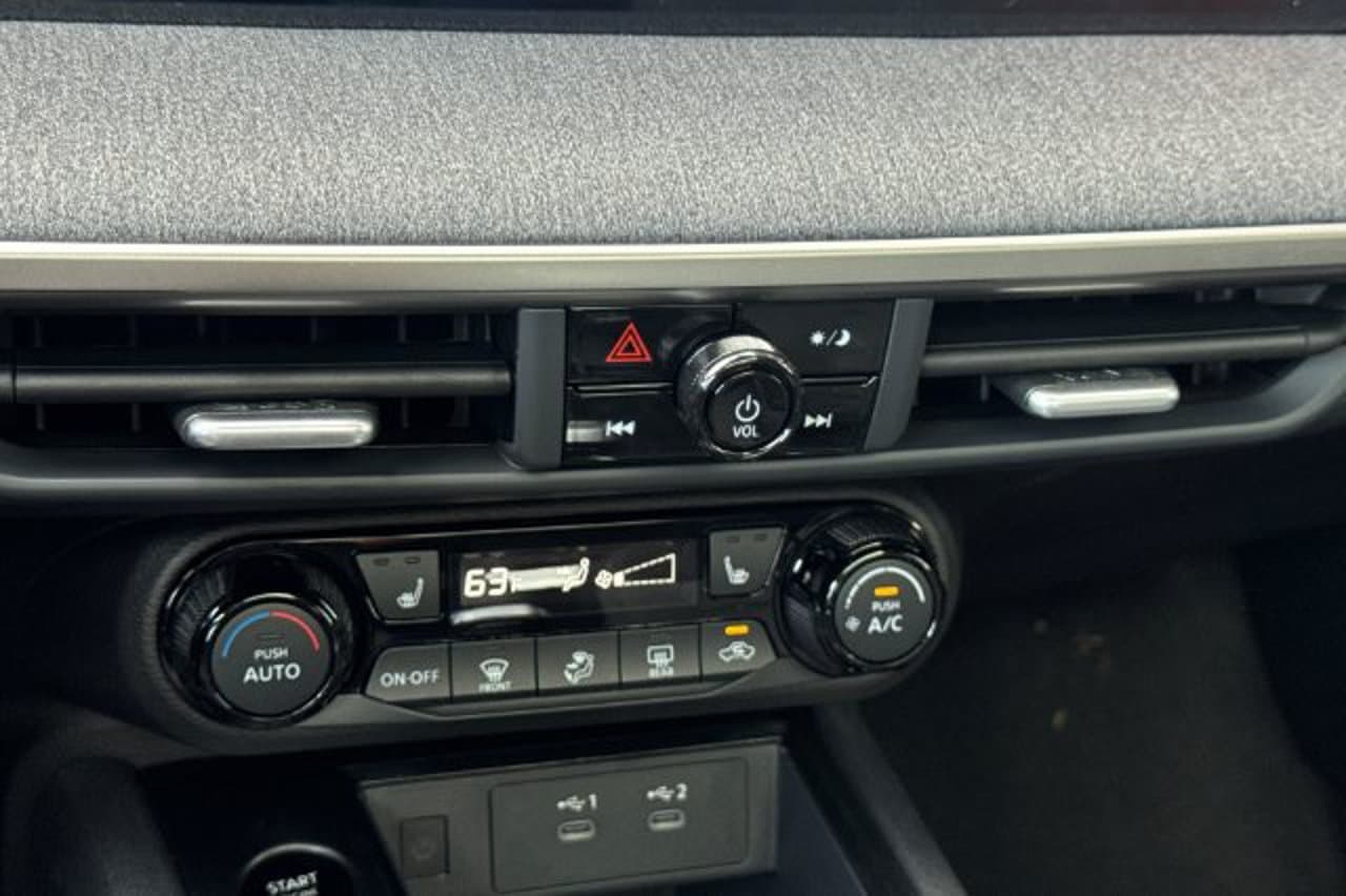 2027 Nissan Kicks SV 17