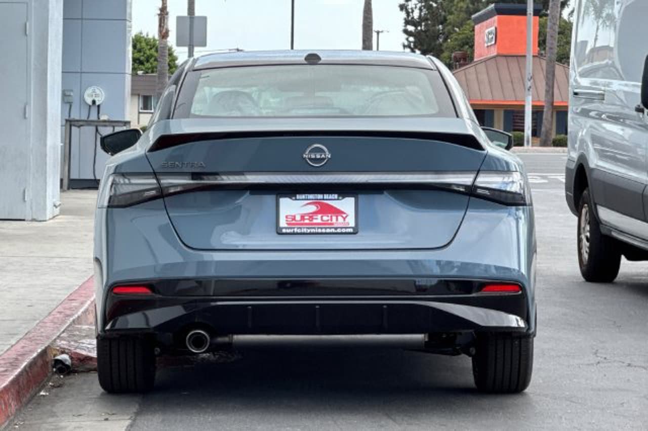 2027 Nissan Sentra SR 4