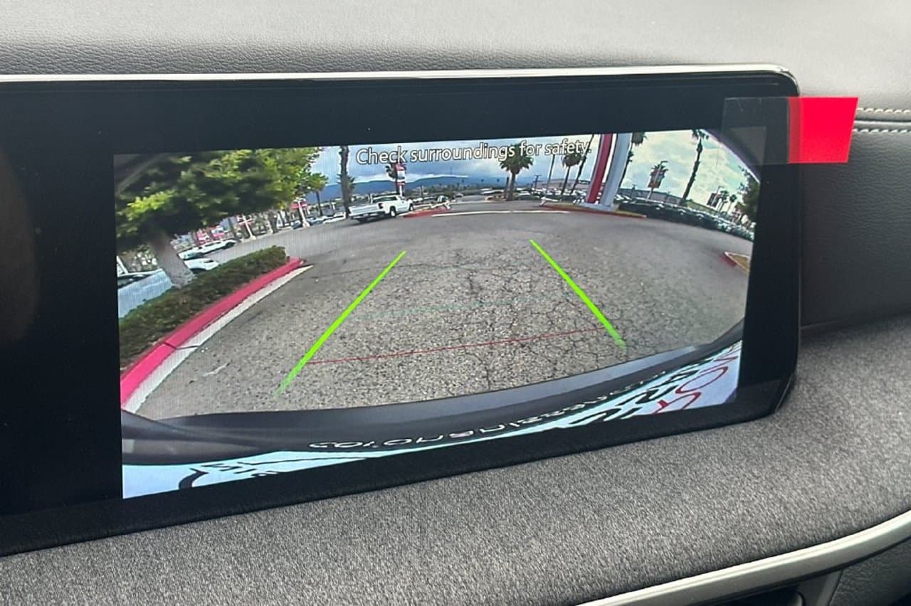 2027 Nissan Kicks SV 16