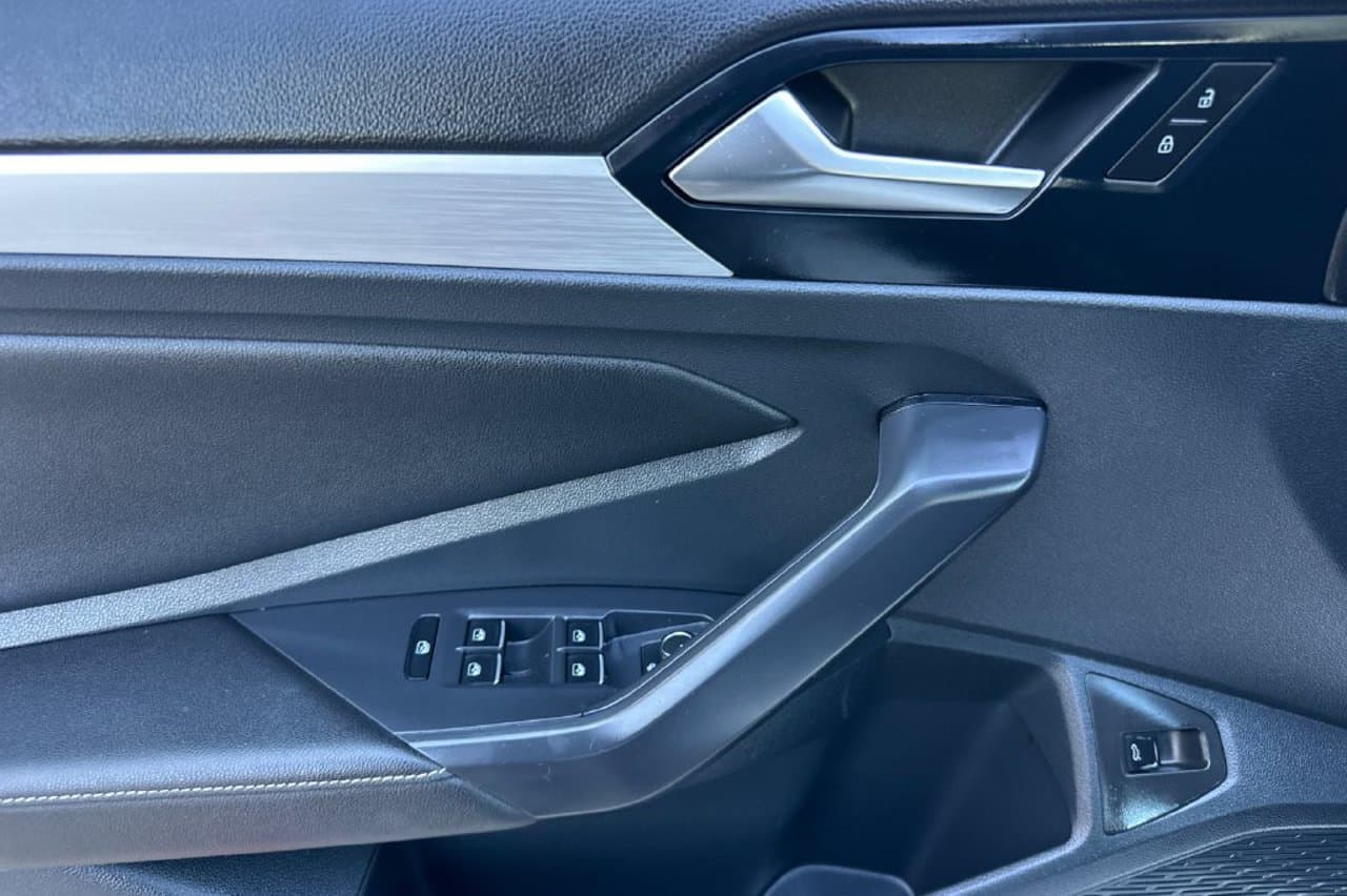 2025 Volkswagen Jetta S 9