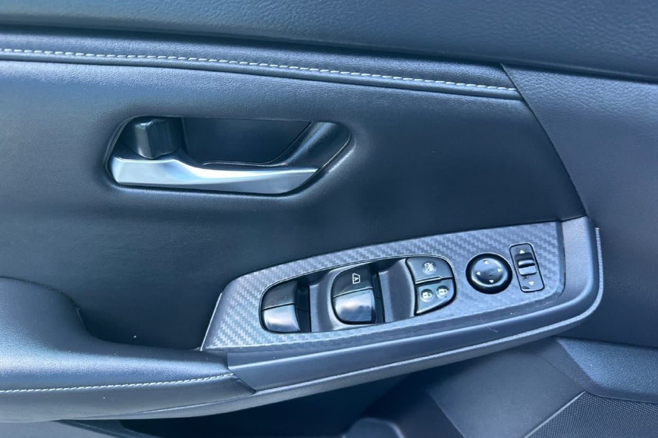 2025 Nissan Sentra SV 9