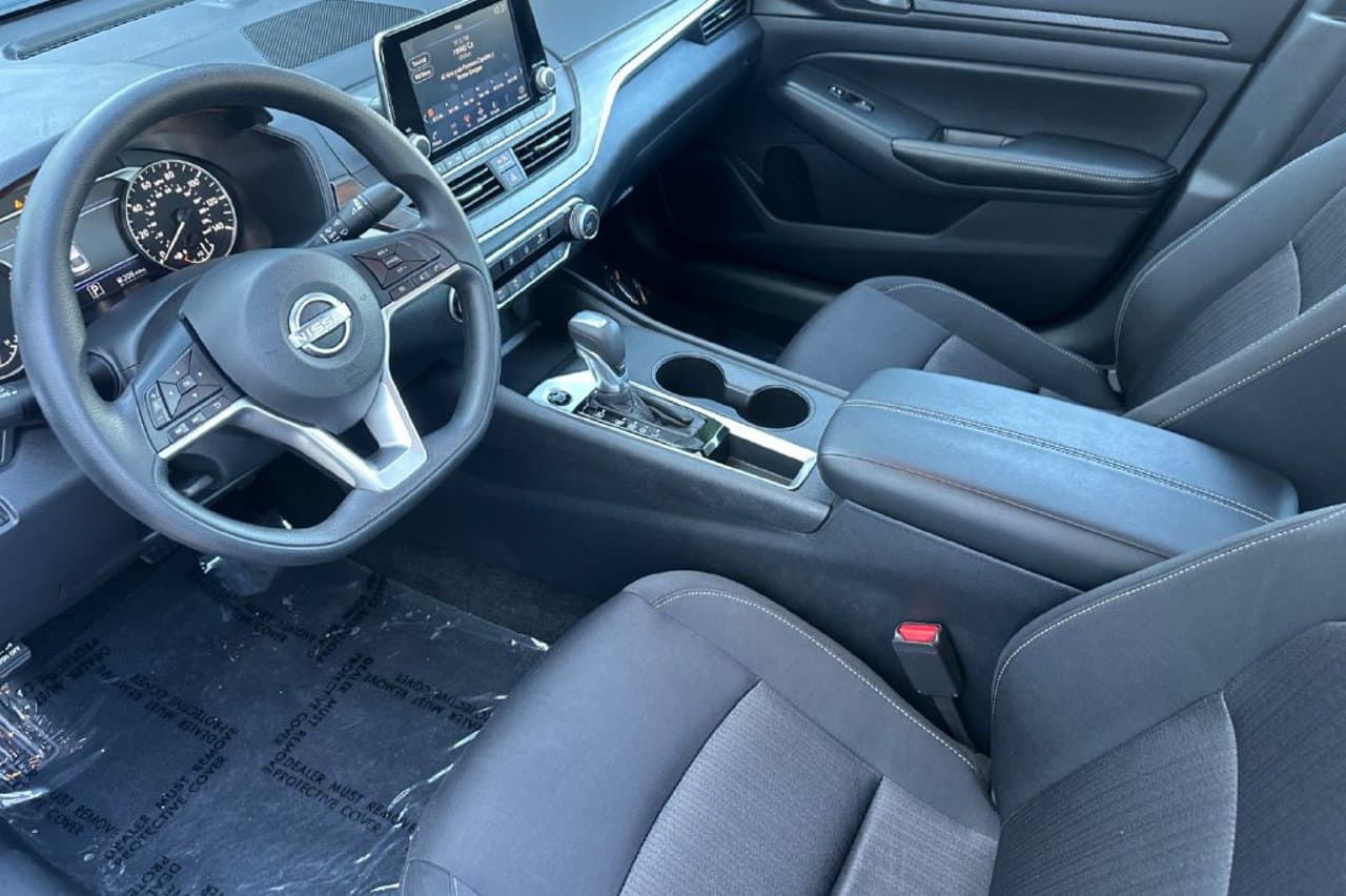2026 Nissan Altima SV 8