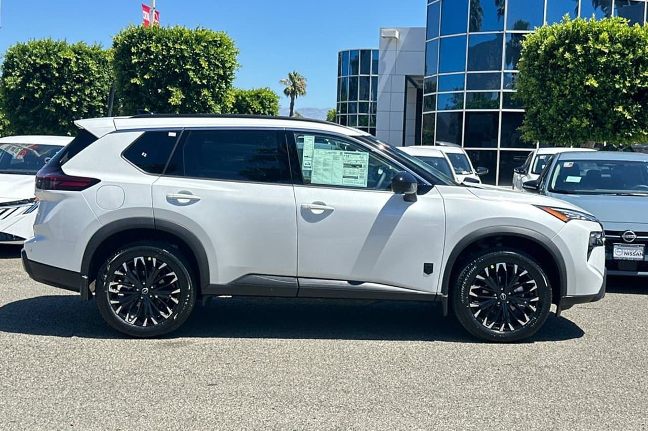 2026 Nissan Rogue Dark Armor 3