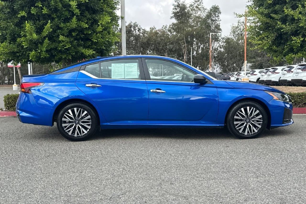 2025 Nissan Altima SV 3