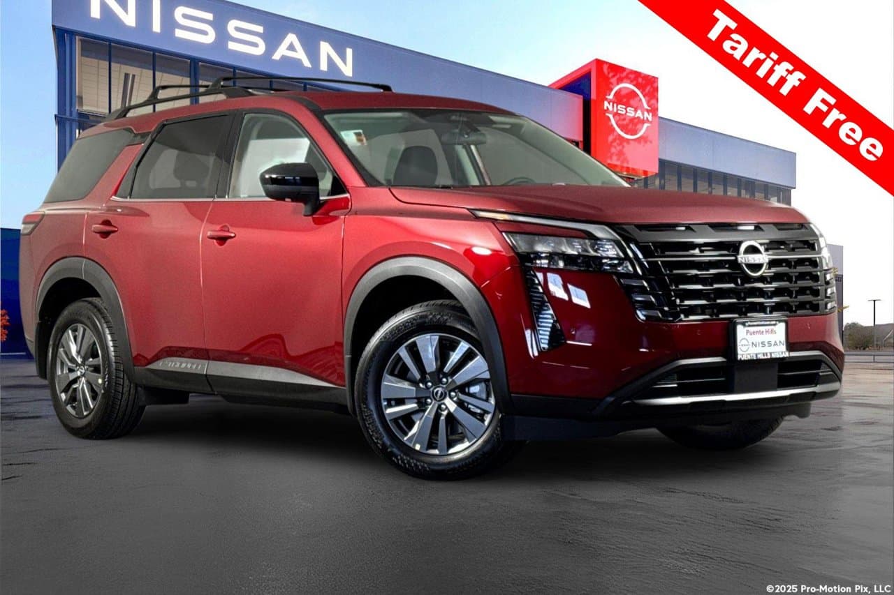 2026 Nissan Pathfinder SV 1