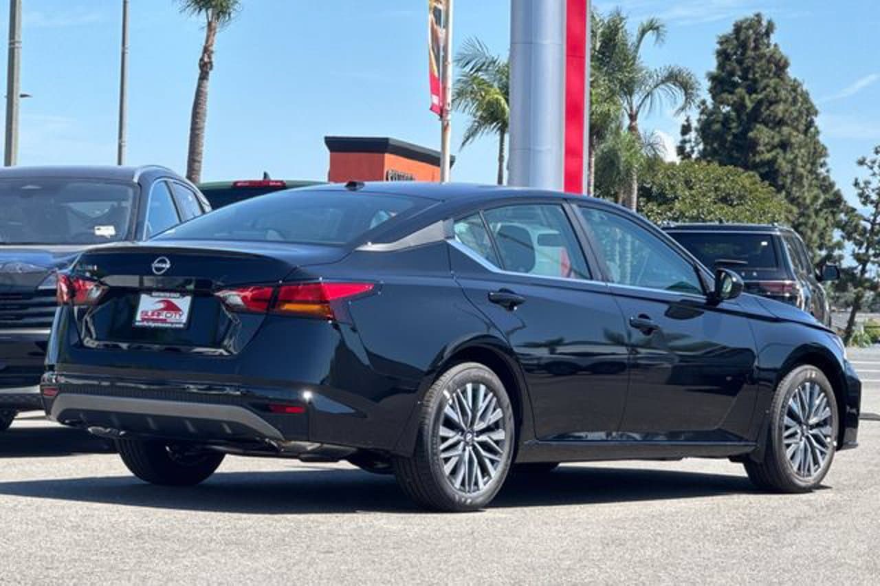 2026 Nissan Altima SV 3