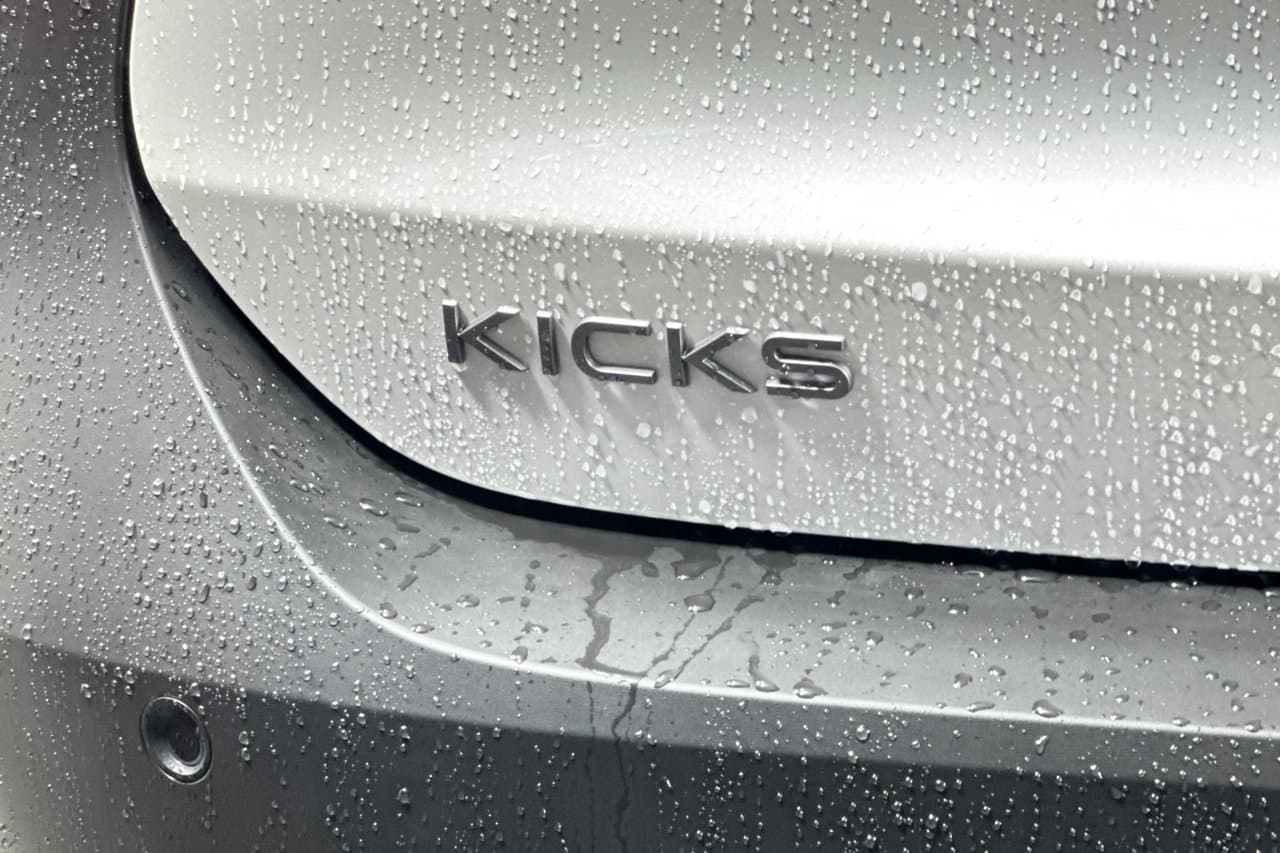 2026 Nissan Kicks SV 23