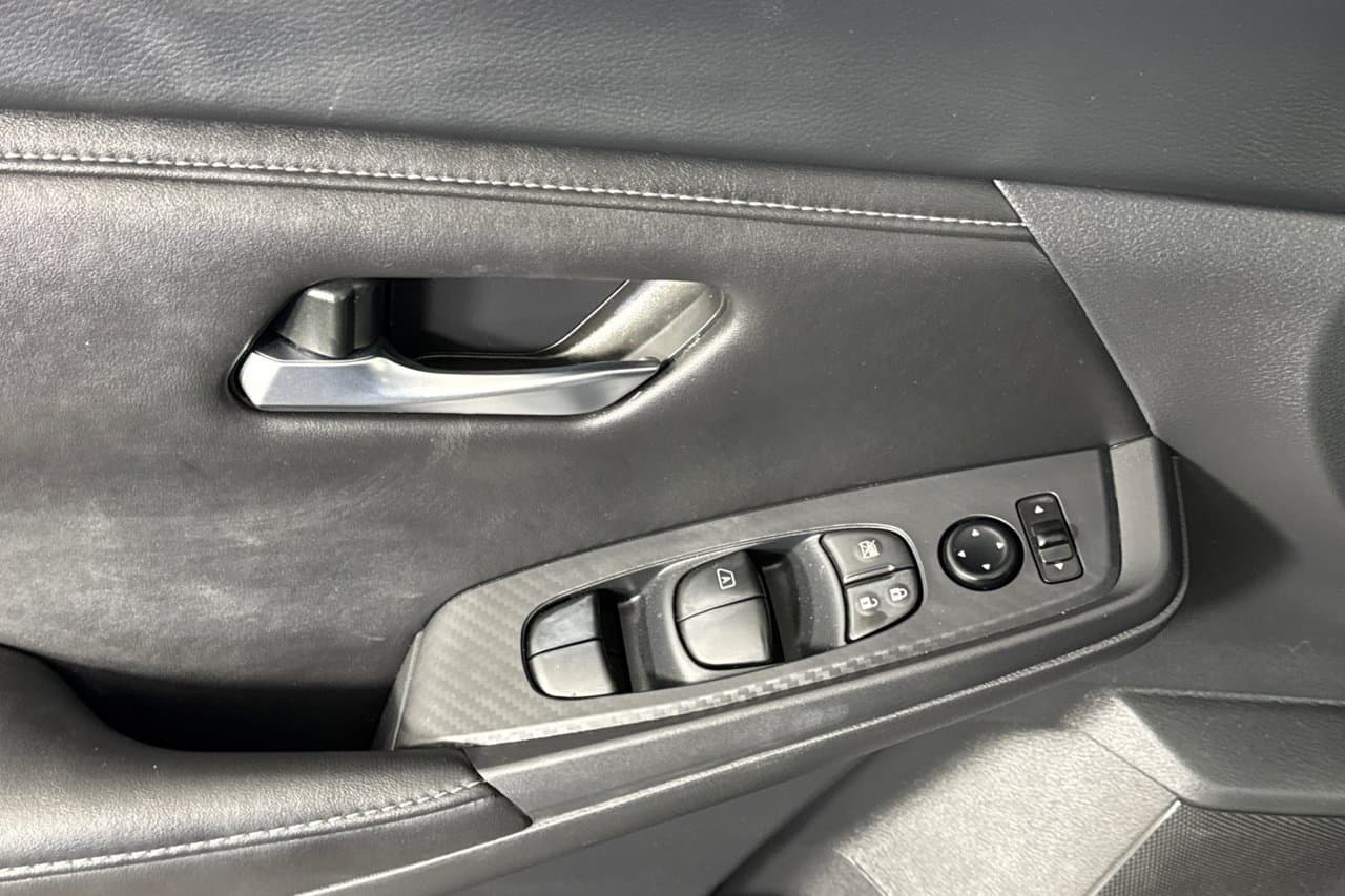 2025 Nissan Sentra SV 8