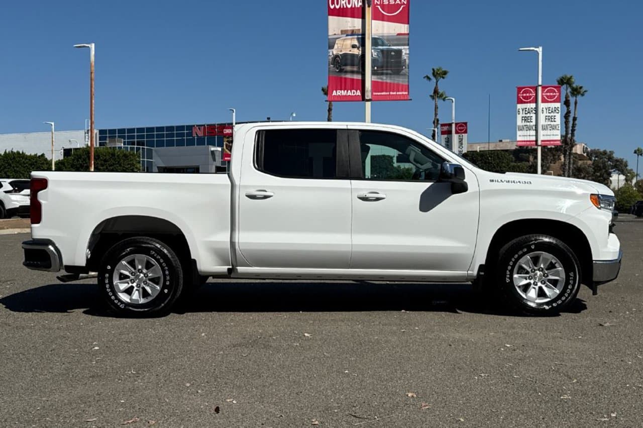 2025 Chevrolet Silverado 1500 LT 3