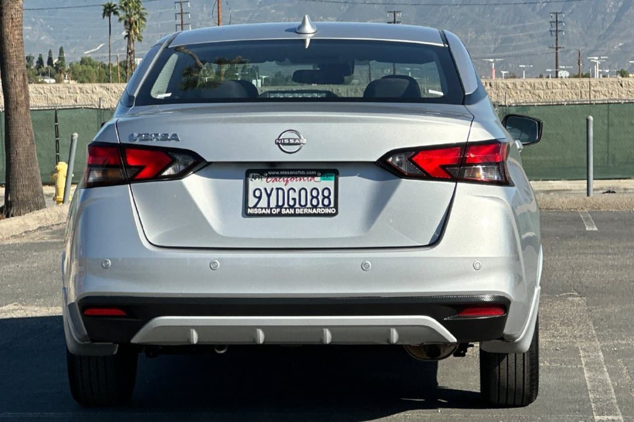 2025 Nissan Versa SV 4