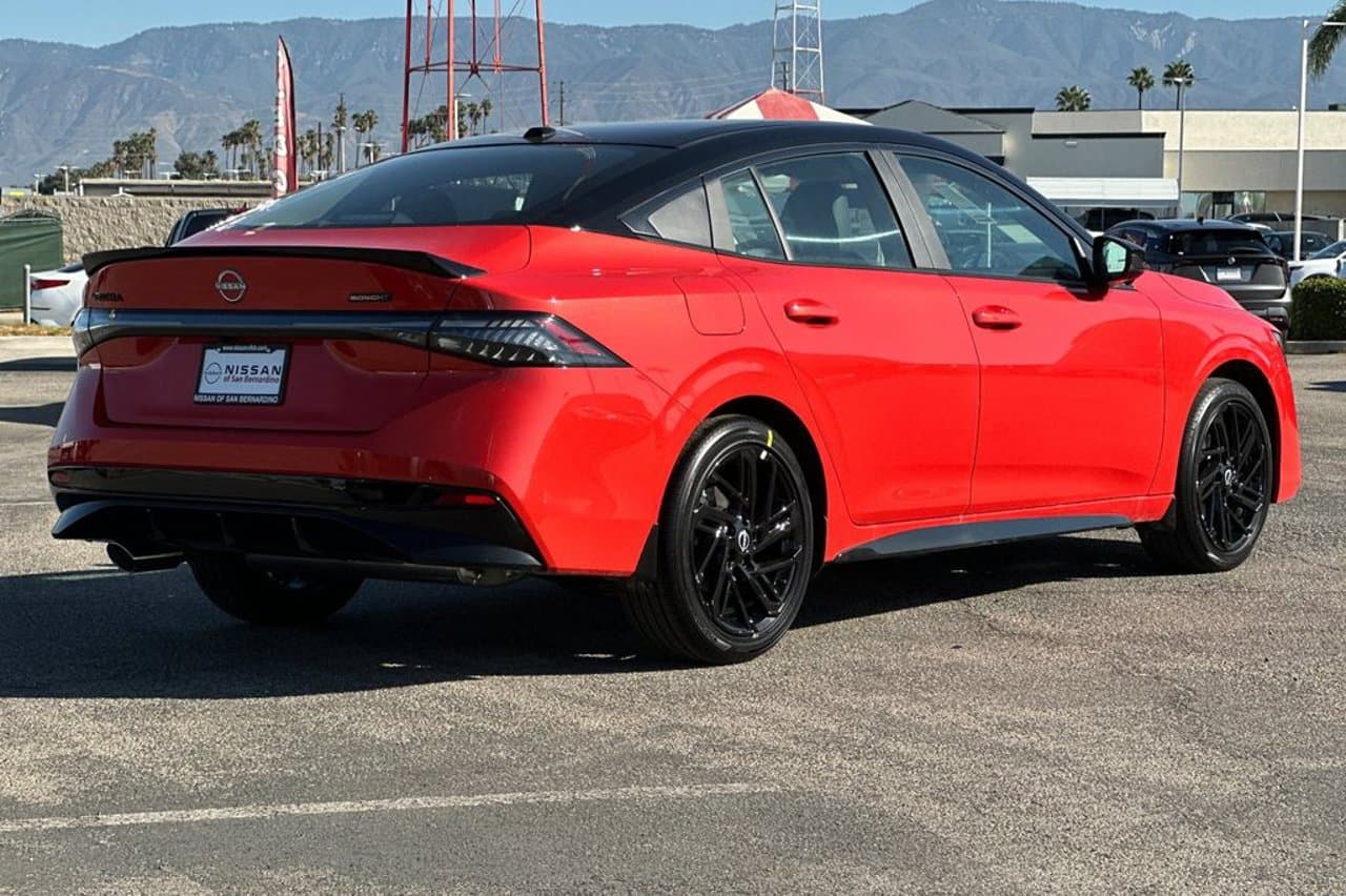 2027 Nissan Sentra SR 3