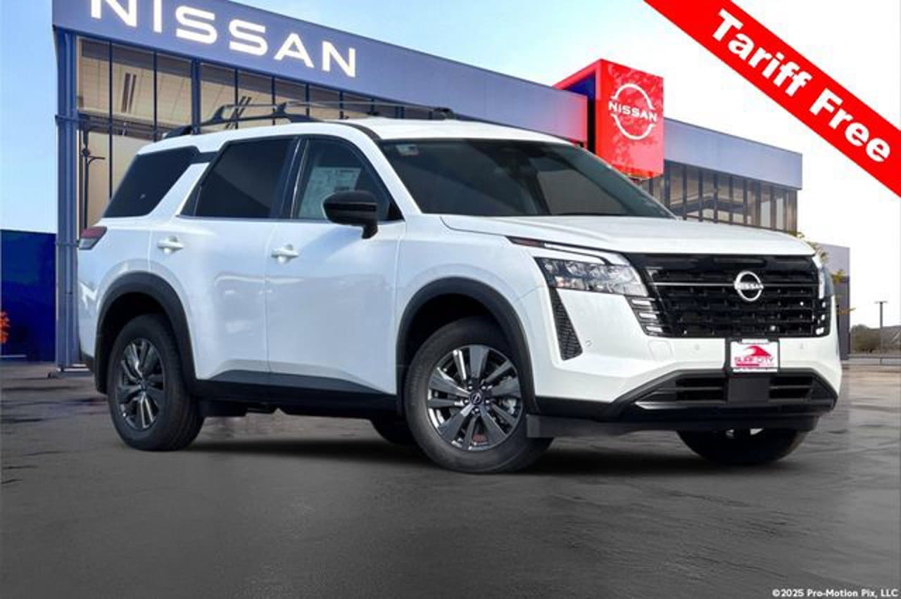 2026 Nissan Pathfinder SV 1