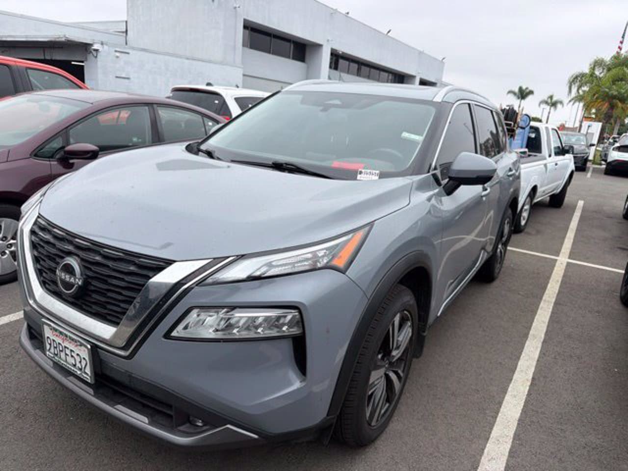 2022 Nissan Rogue SL 3