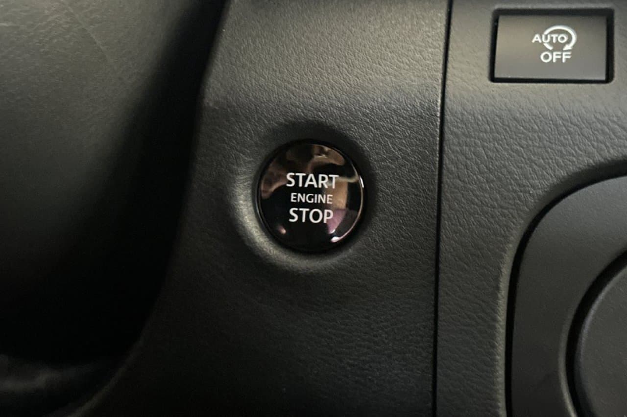 2026 Nissan Frontier SV 18