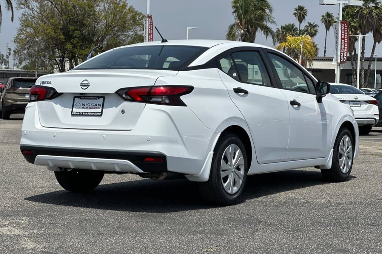 2025 Nissan Versa S 3
