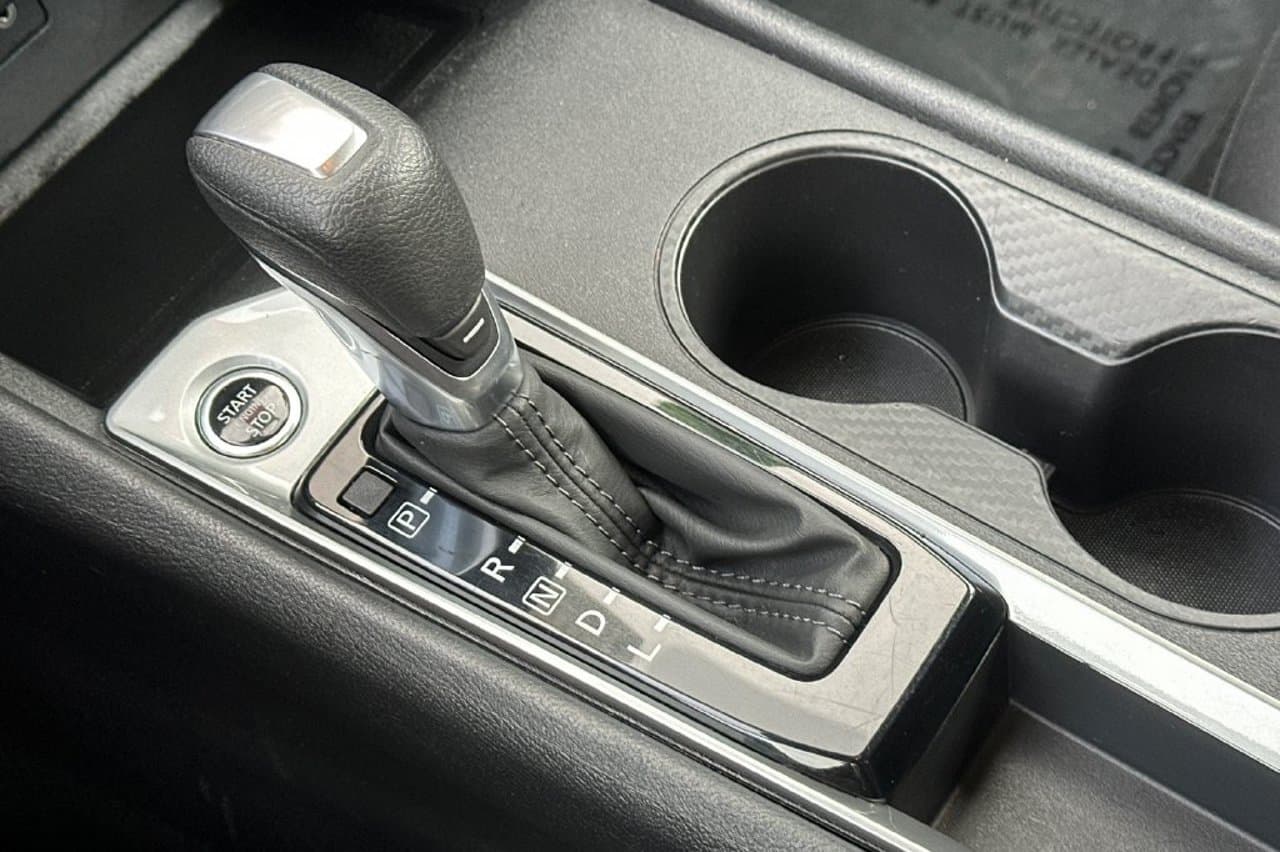2025 Nissan Altima SV 17