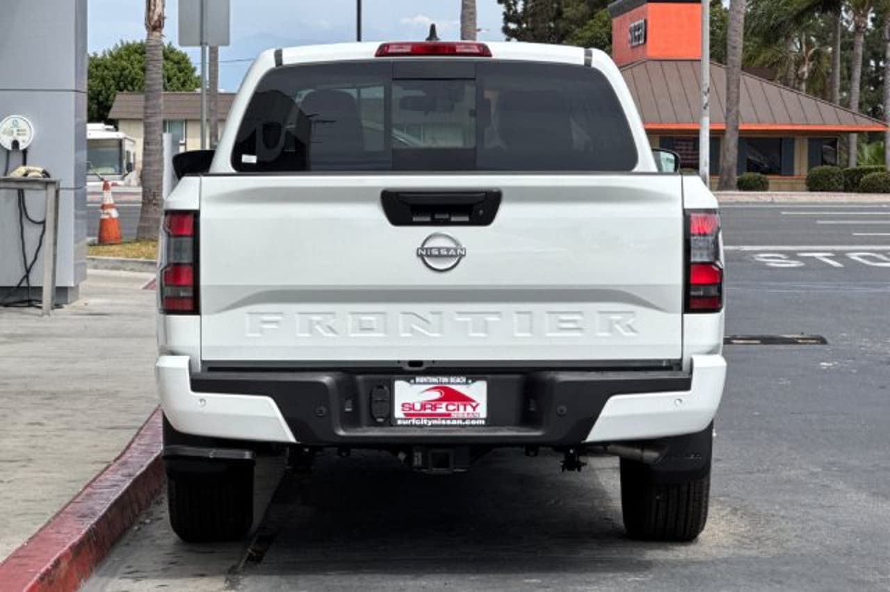 2026 Nissan Frontier SV 4