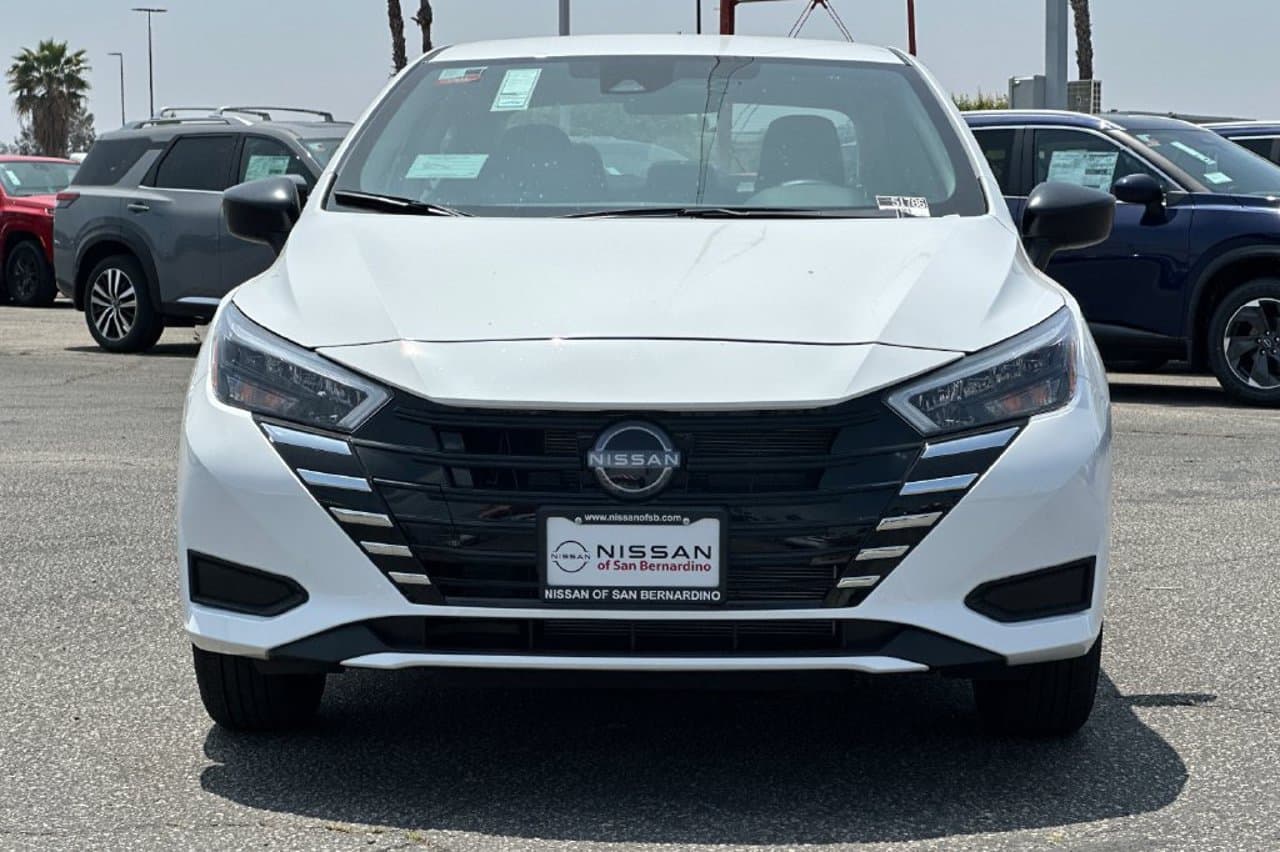 2025 Nissan Versa S 6