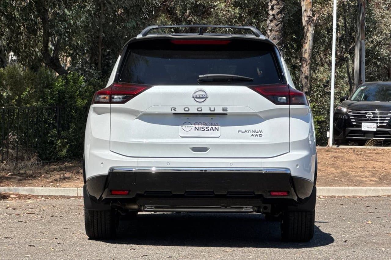 2026 Nissan Rogue Platinum 5
