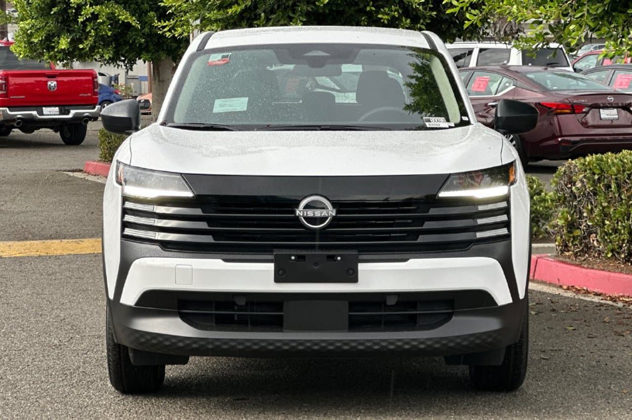 2027 Nissan Kicks S 7
