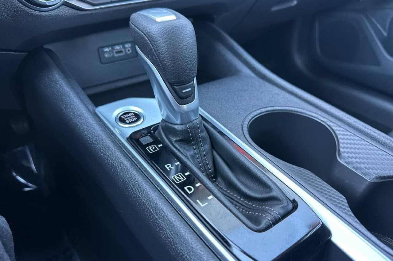 2025 Nissan Altima S 17