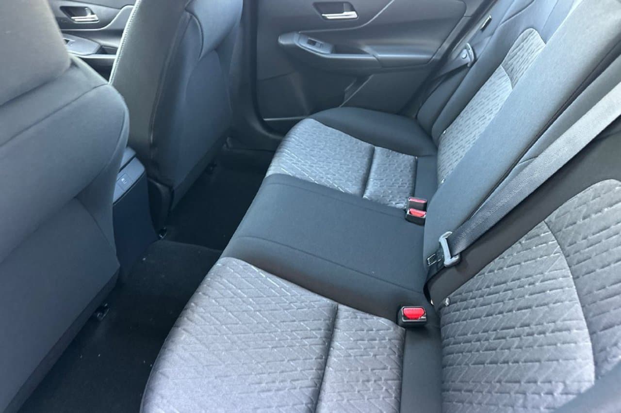 2027 Nissan Sentra SV 9