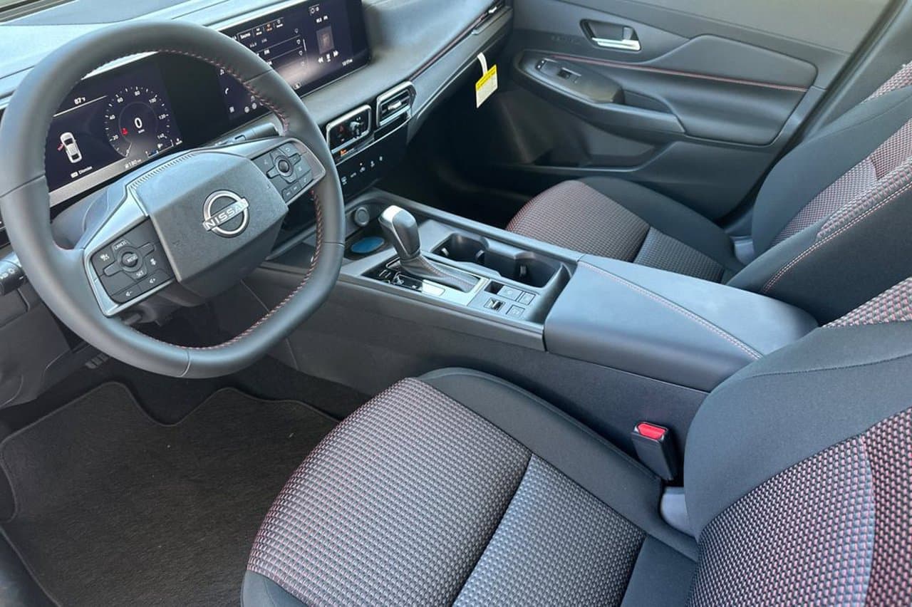 2027 Nissan Sentra SR 8