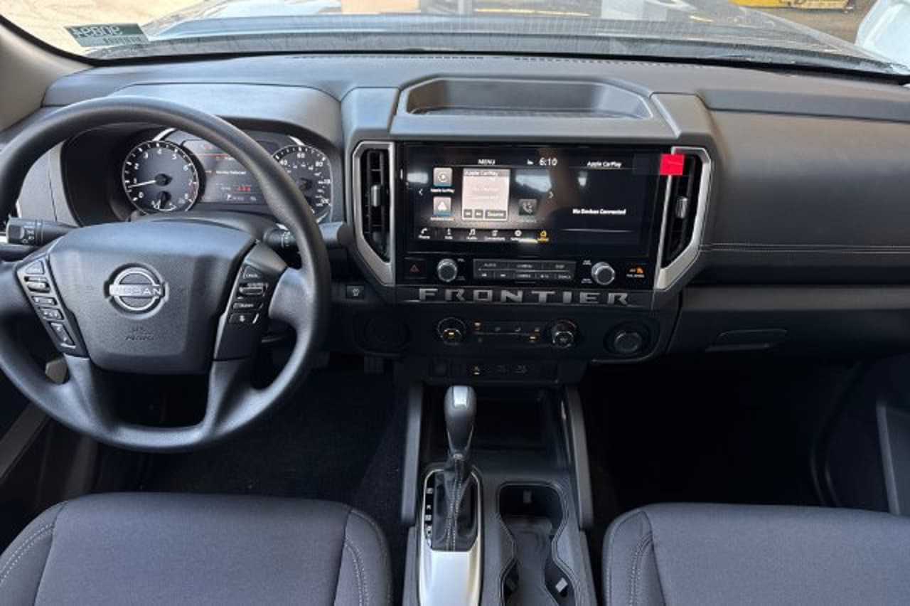 2026 Nissan Frontier SV 10