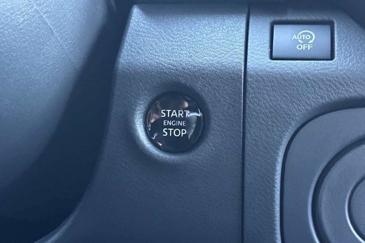 2027 Nissan Frontier SV 18