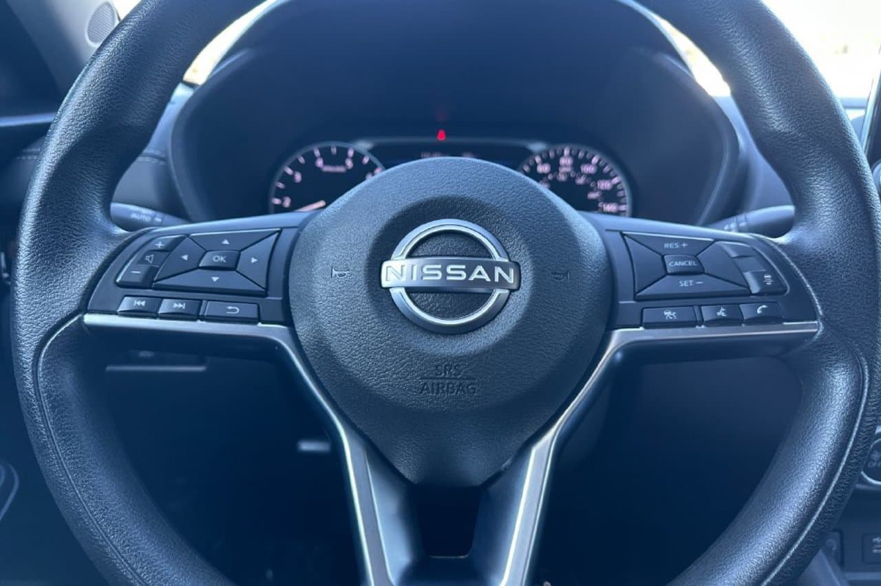 2025 Nissan Sentra SV 19