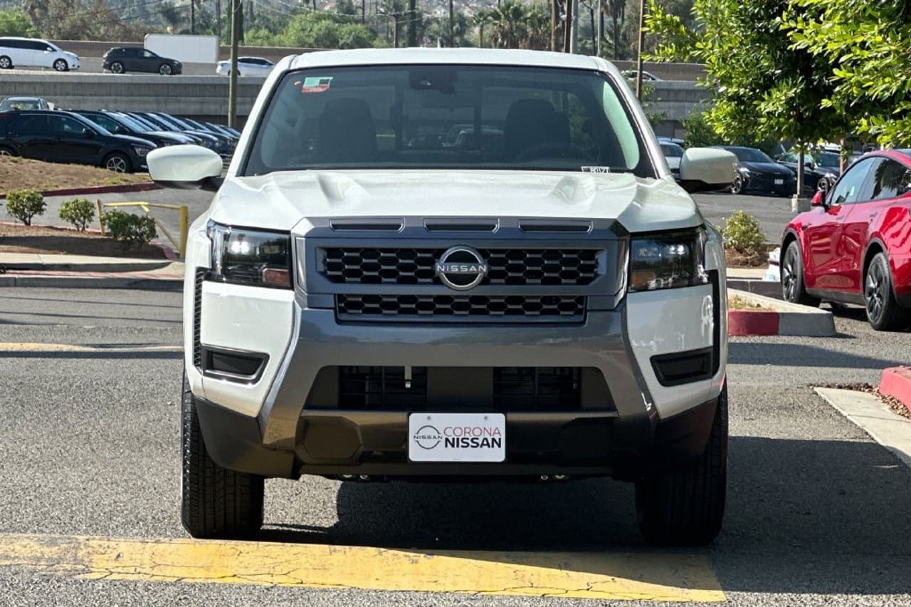 2027 Nissan Frontier SV 7