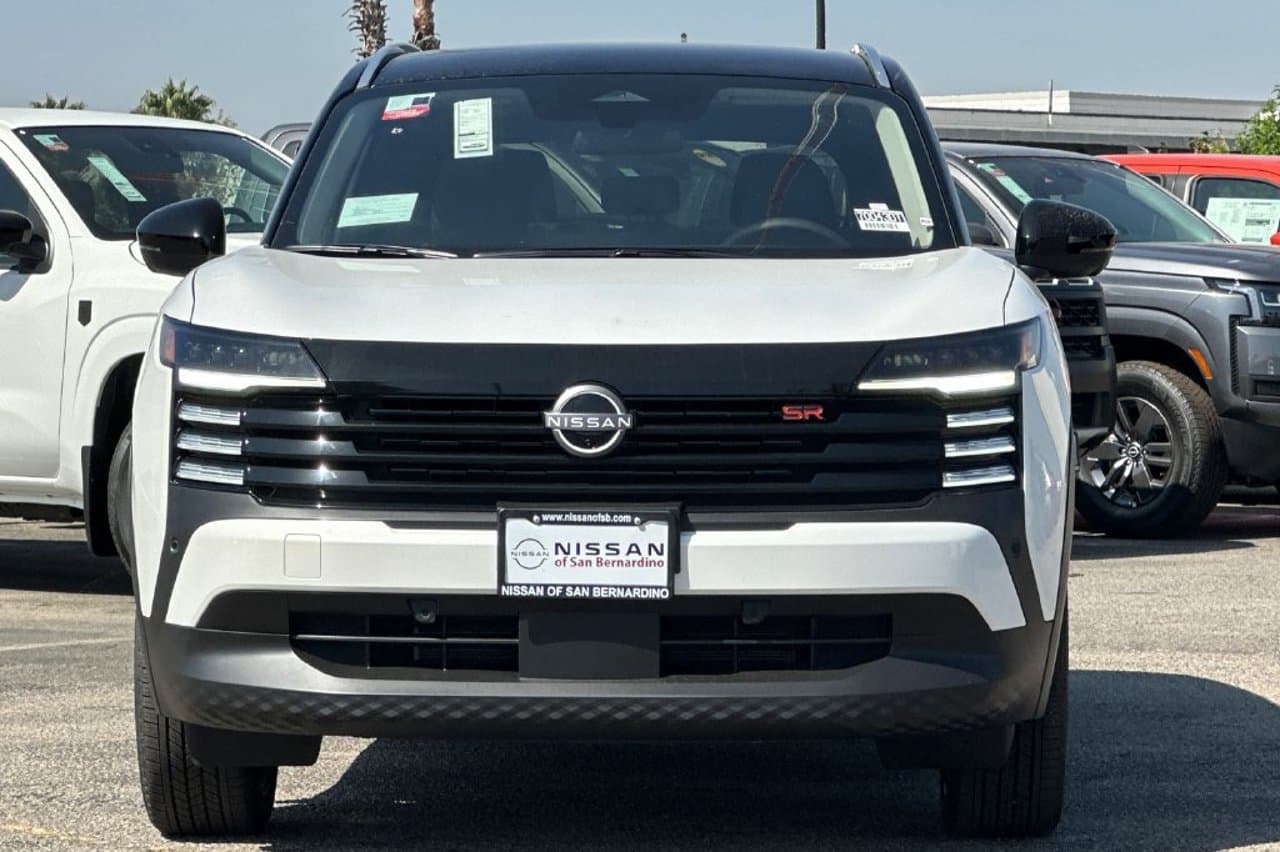 2026 Nissan Kicks SR 6