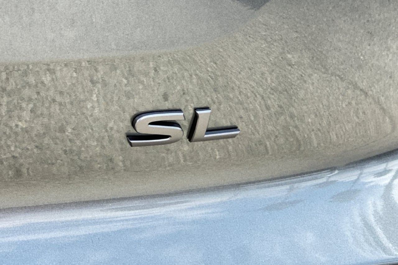 2026 Nissan Pathfinder SL 24