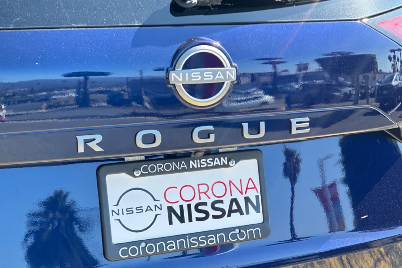 2026 Nissan Rogue SV 23