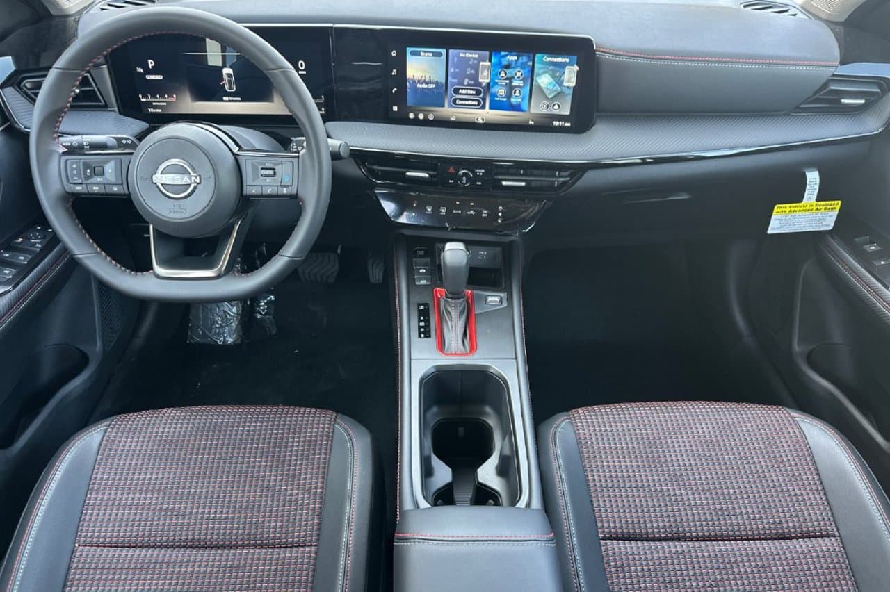 2026 Nissan Kicks SR 10