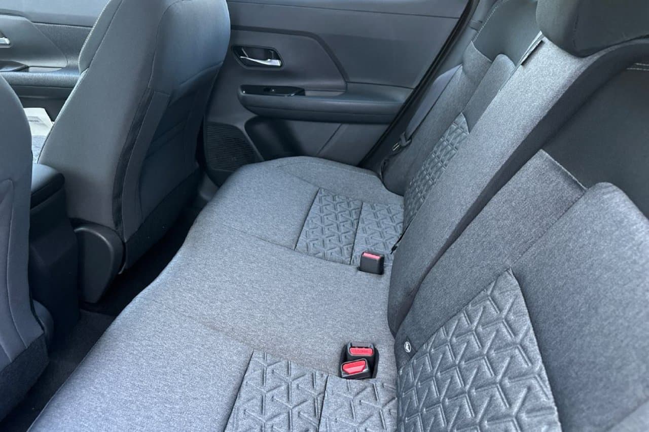 2027 Nissan Kicks SV 10