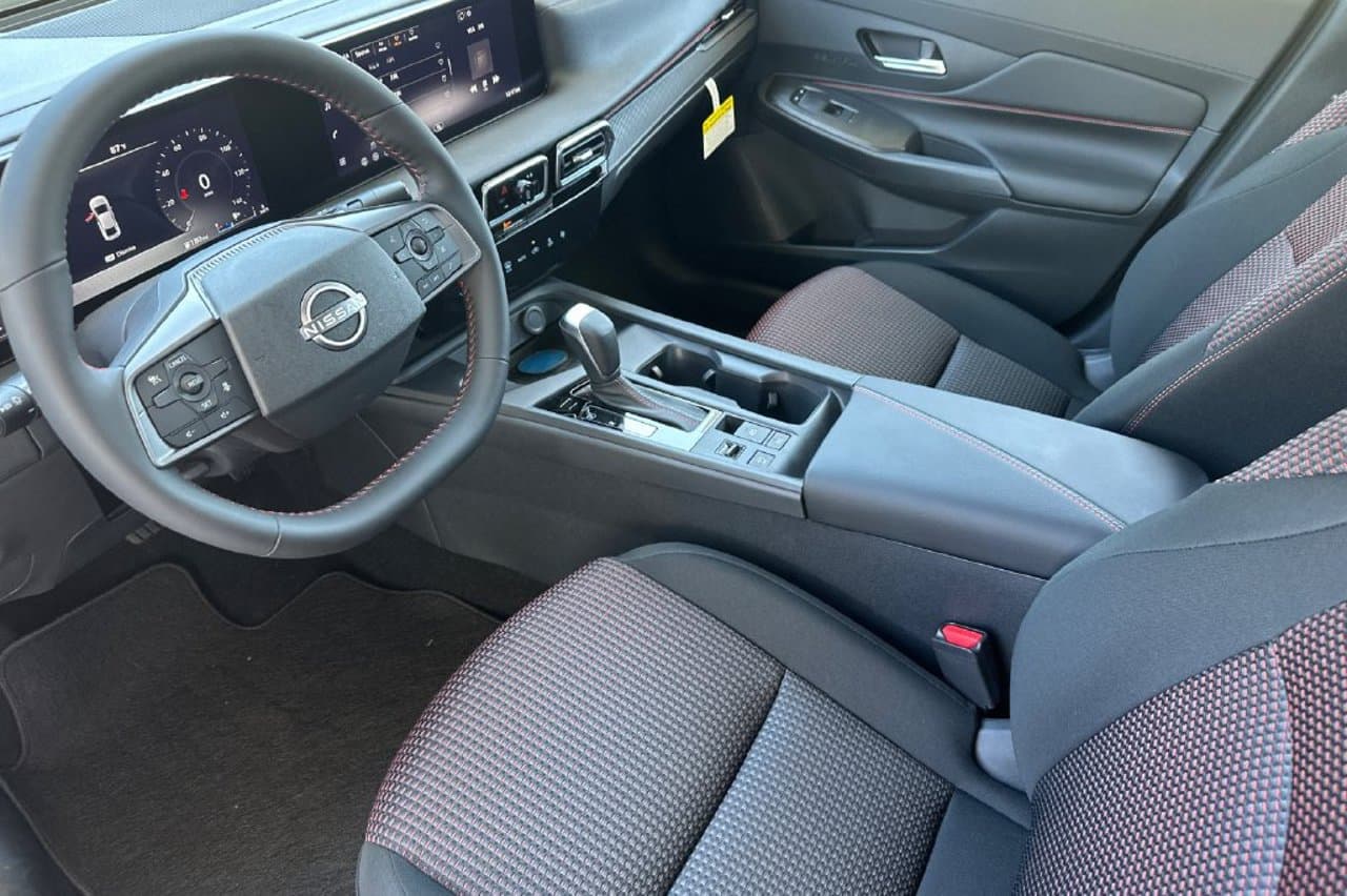 2027 Nissan Sentra SR 8