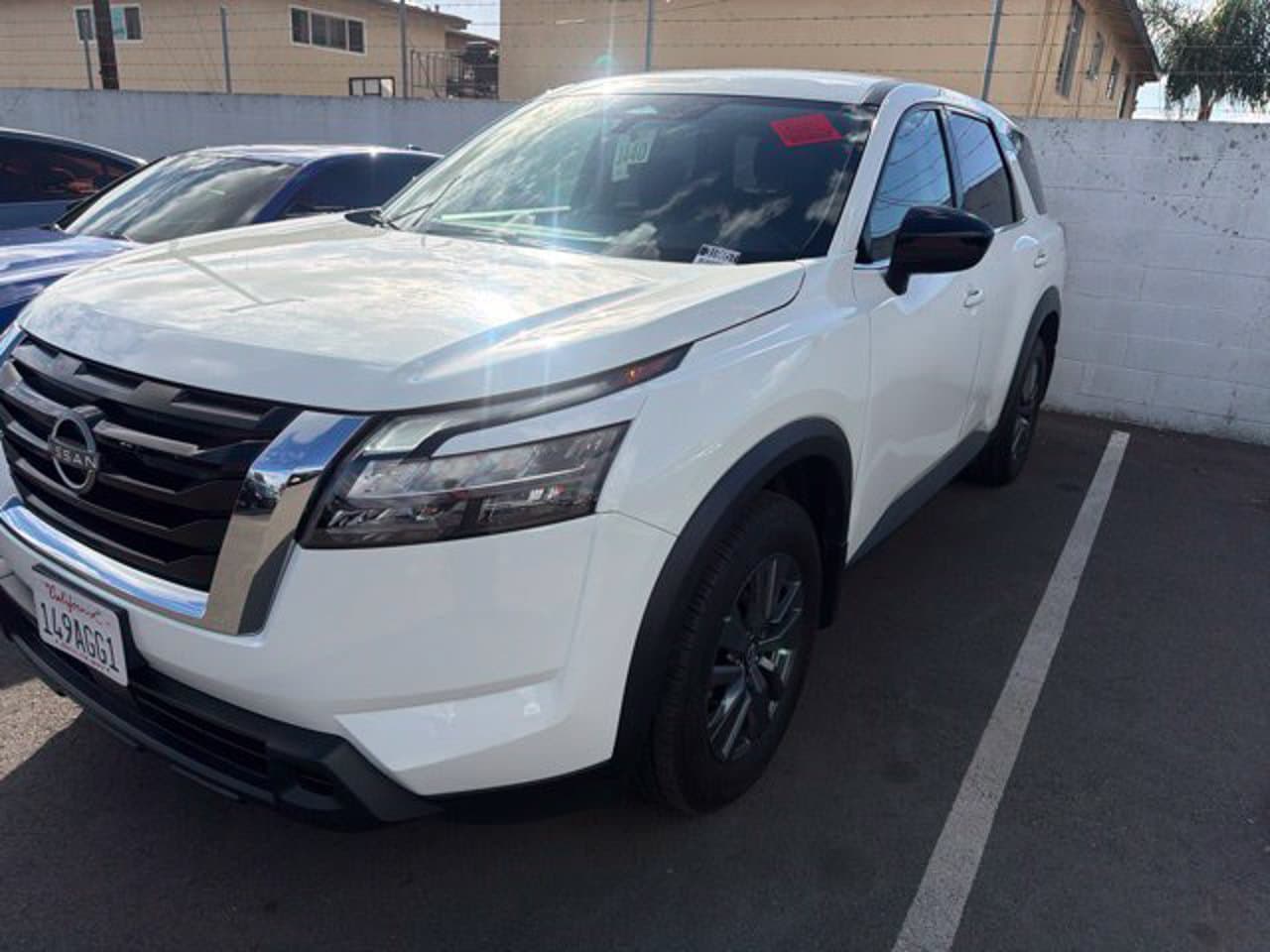 2024 Nissan Pathfinder S 1