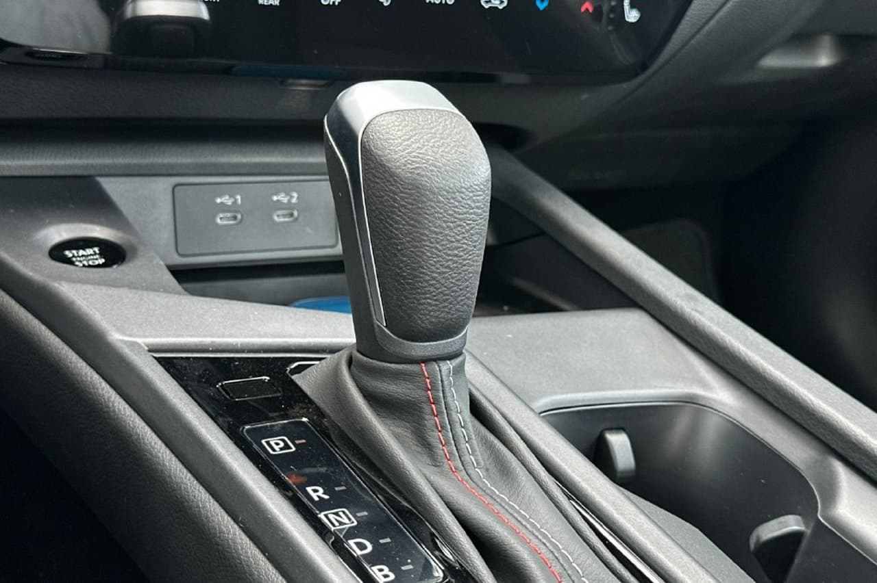 2027 Nissan Sentra SR 17