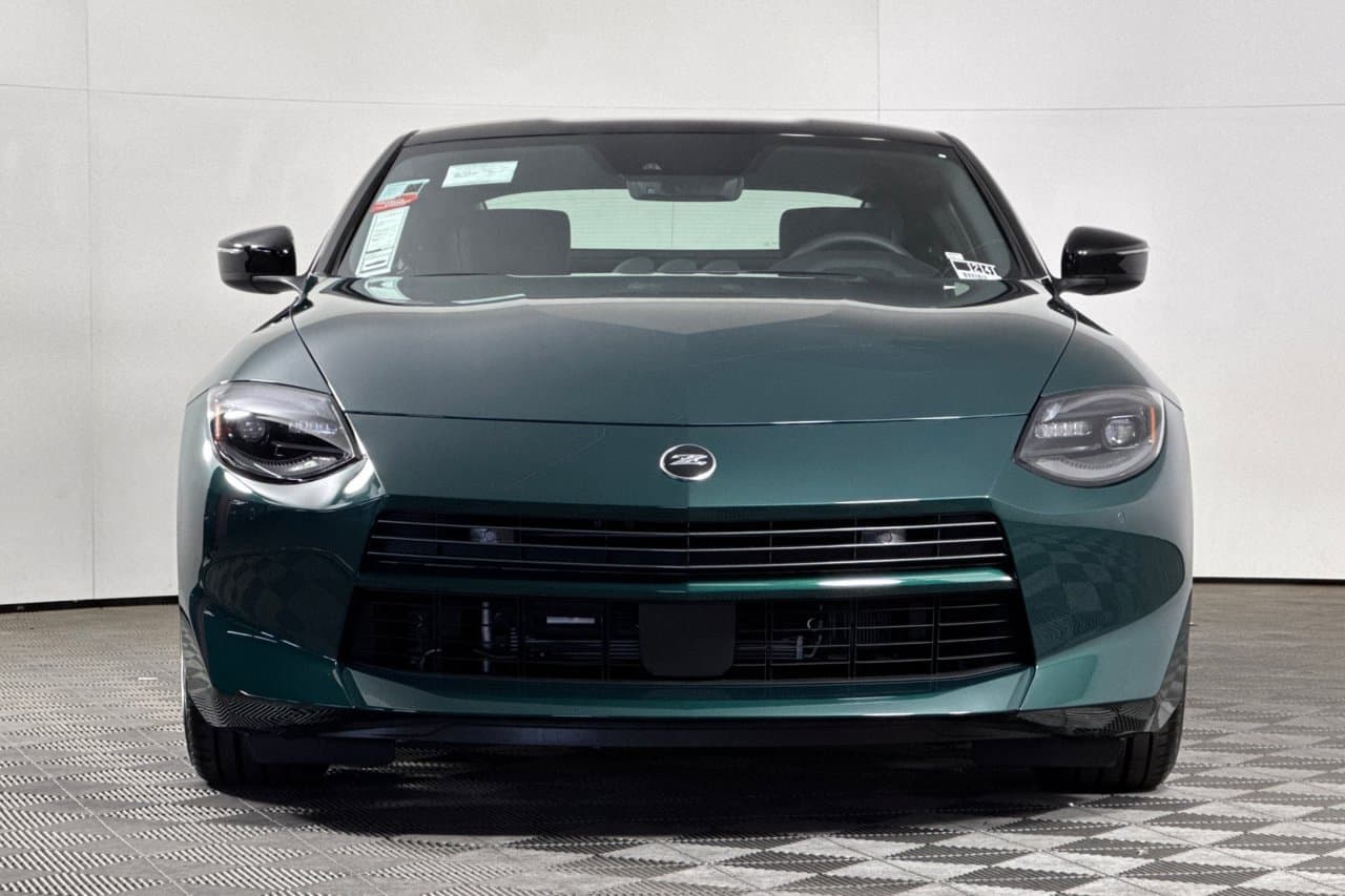2027 Nissan Z Sport 6