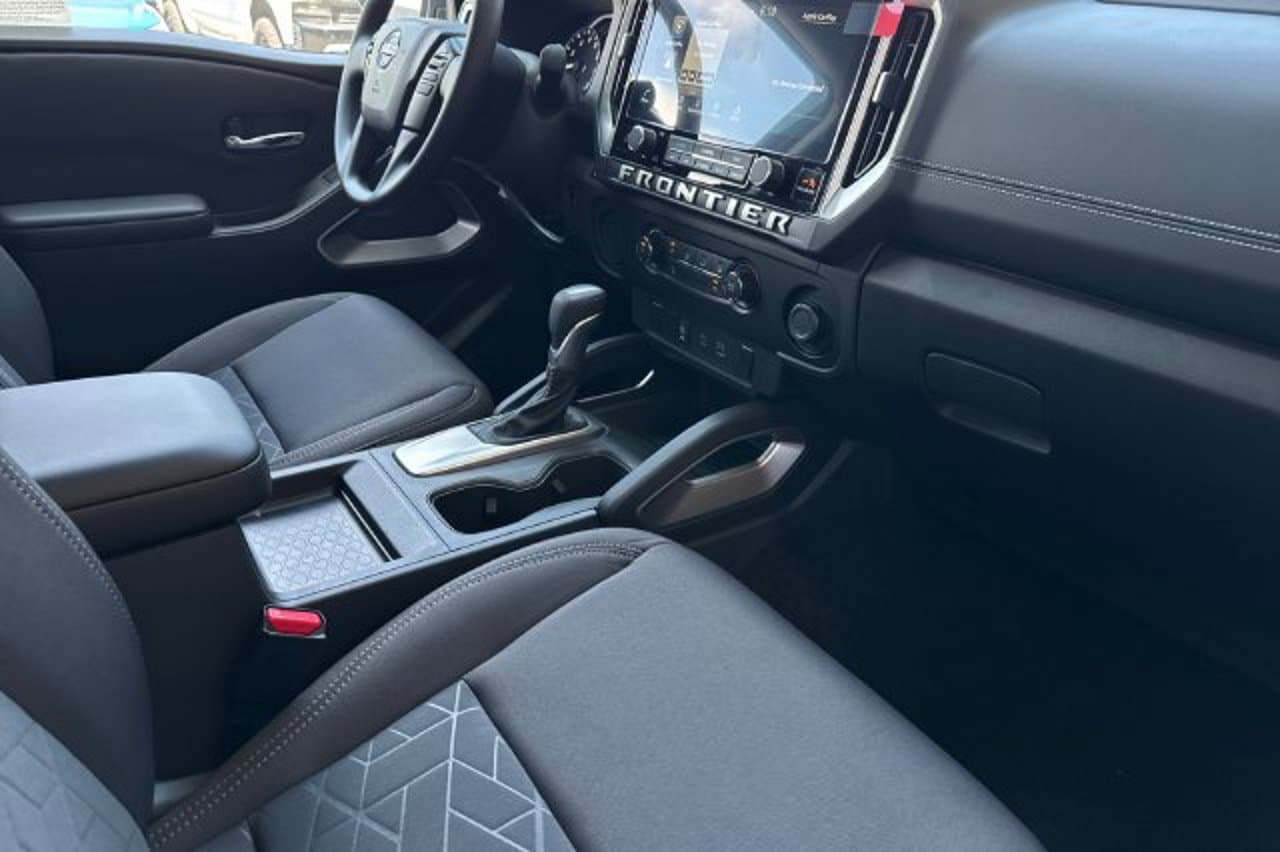 2026 Nissan Frontier SV 12