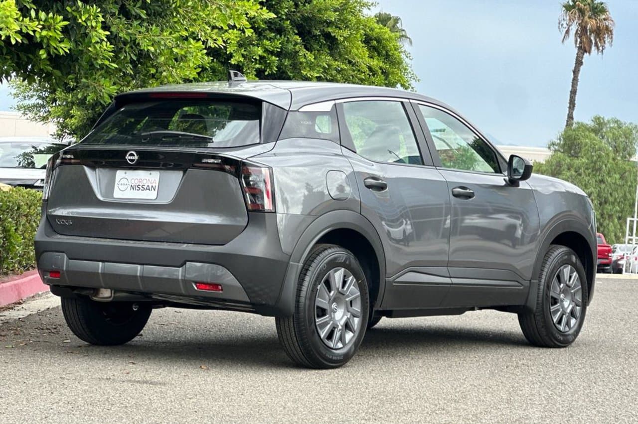 2027 Nissan Kicks S 4