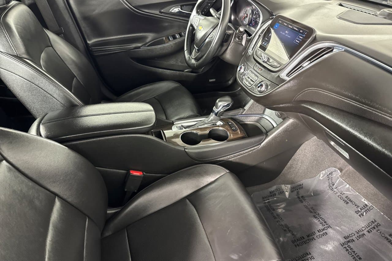2024 Chevrolet Malibu LT 12