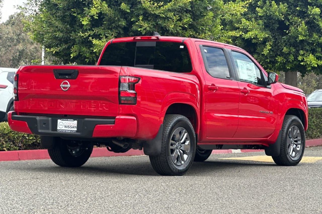 2027 Nissan Frontier SV 4