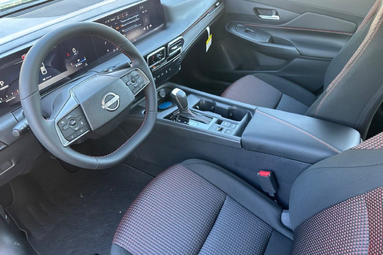 2027 Nissan Sentra SR 8