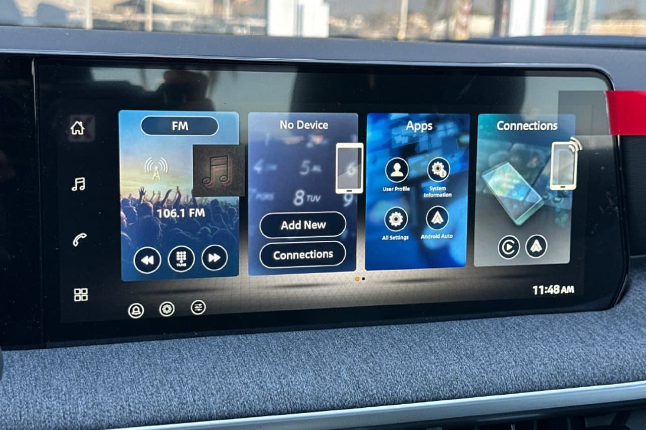 2027 Nissan Kicks SV 15