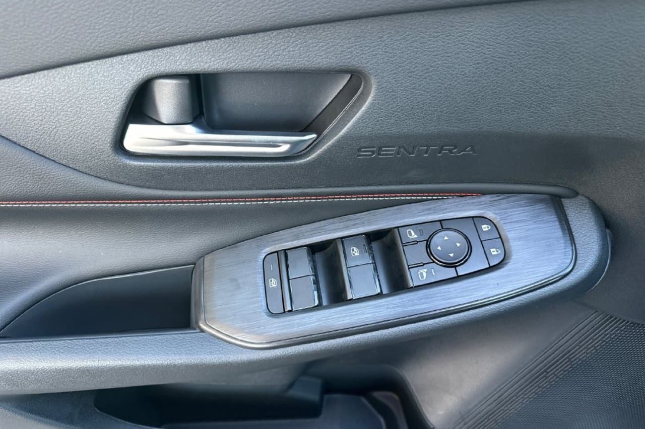 2027 Nissan Sentra SR 9