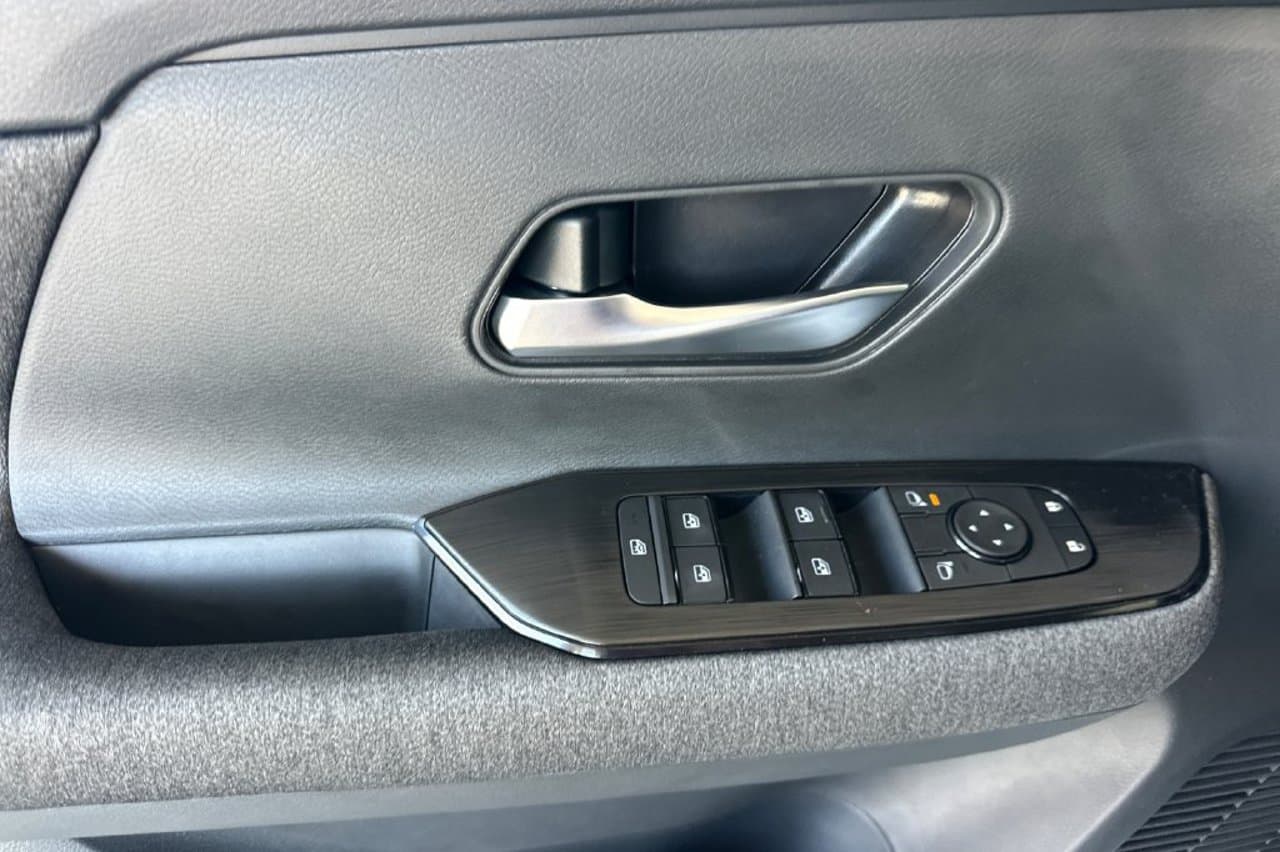 2026 Nissan Kicks SV 8